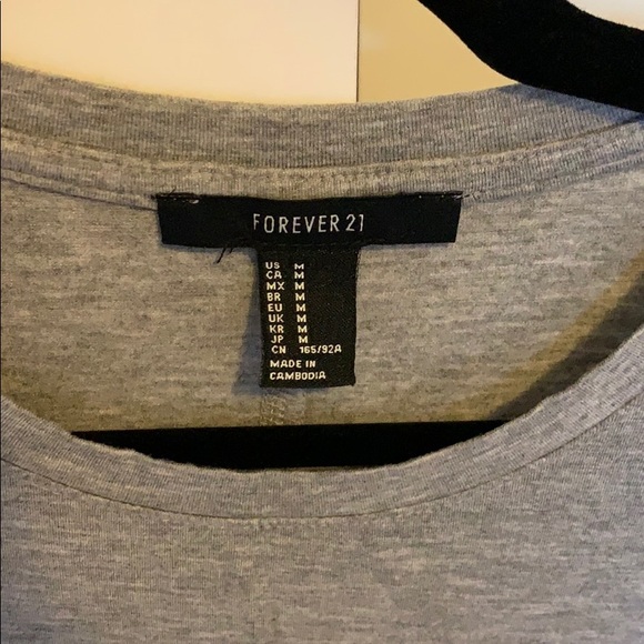 Grey slit tshirt - Picture 3 of 3